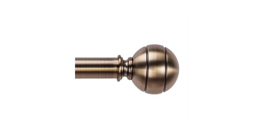 natural oak wooden curtain rod with simple brackets, living‑room, rustic charm